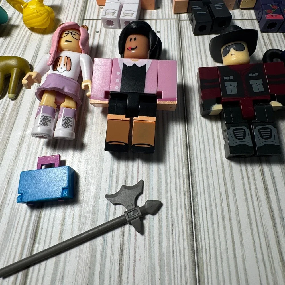 Roblox‎ Action Figure Lot Jazwares Figures Accessories Parts Mix Match 30+ Pc